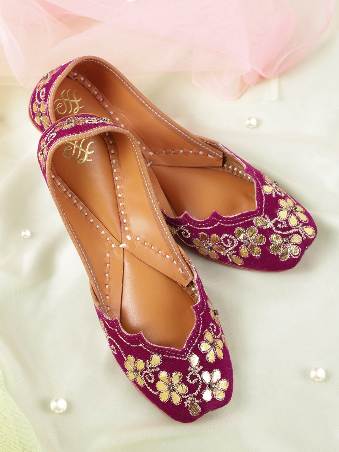 

House of Pataudi Wine-Coloured & Gold-Toned Embellished Velvet Finish Leather Mojaris, Magenta
