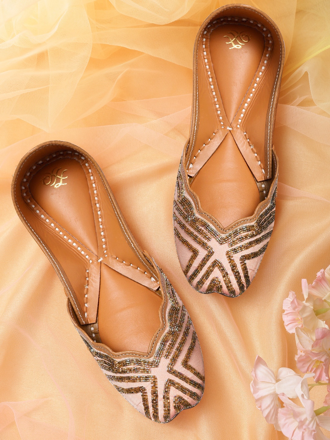 

House of Pataudi Women Peach-Coloured & Gold-Toned Embellished Handcrafted Mojaris