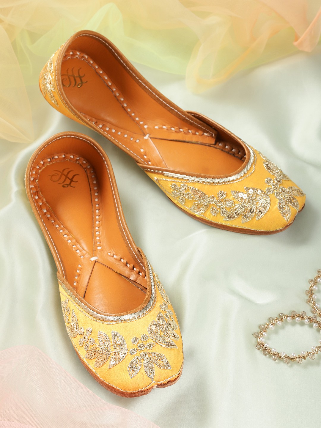 

House of Pataudi Women Yellow & Gold-Toned Embroidered Handcrafted Mojaris