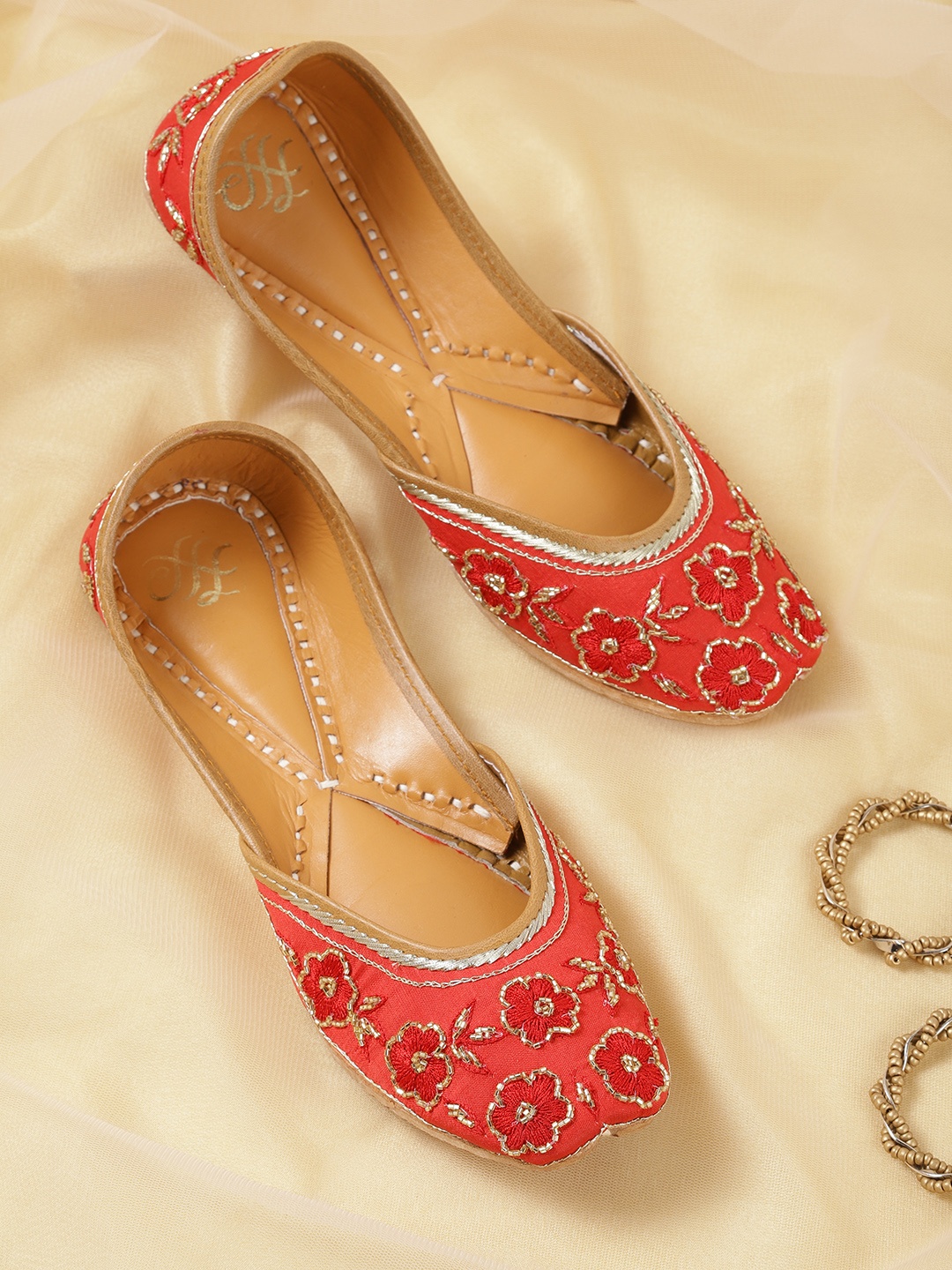 

House of Pataudi Women Red & Gold-Toned Floral Embroidered Handcrafted Mojaris