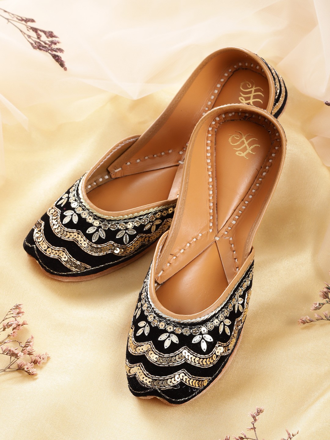 

House of Pataudi Women Black & Gold-Toned Embellished Leather Handcrafted Mojaris