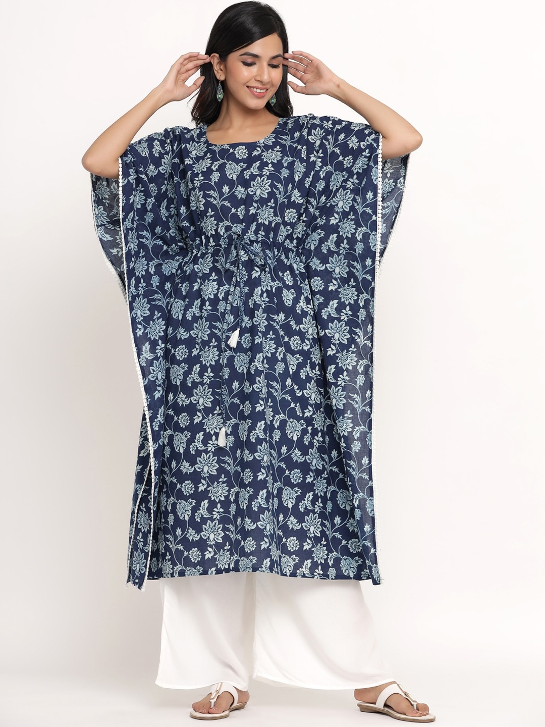 

Aprique FAB Women Blue Daabu Printed Extended Sleeves Kaftan Kurta