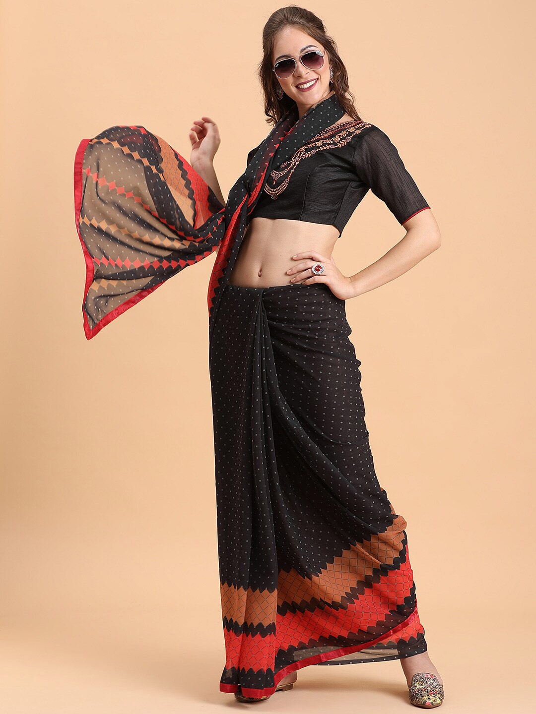 

Sangria Black & Red Bandhani Pure Georgette Bandhani Saree