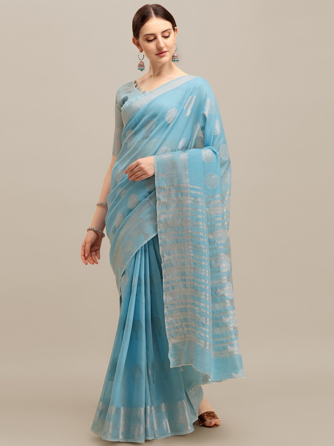 

RAJGRANTH Blue & Silver-Toned Ethnic Motifs Zari Silk Cotton Banarasi Saree