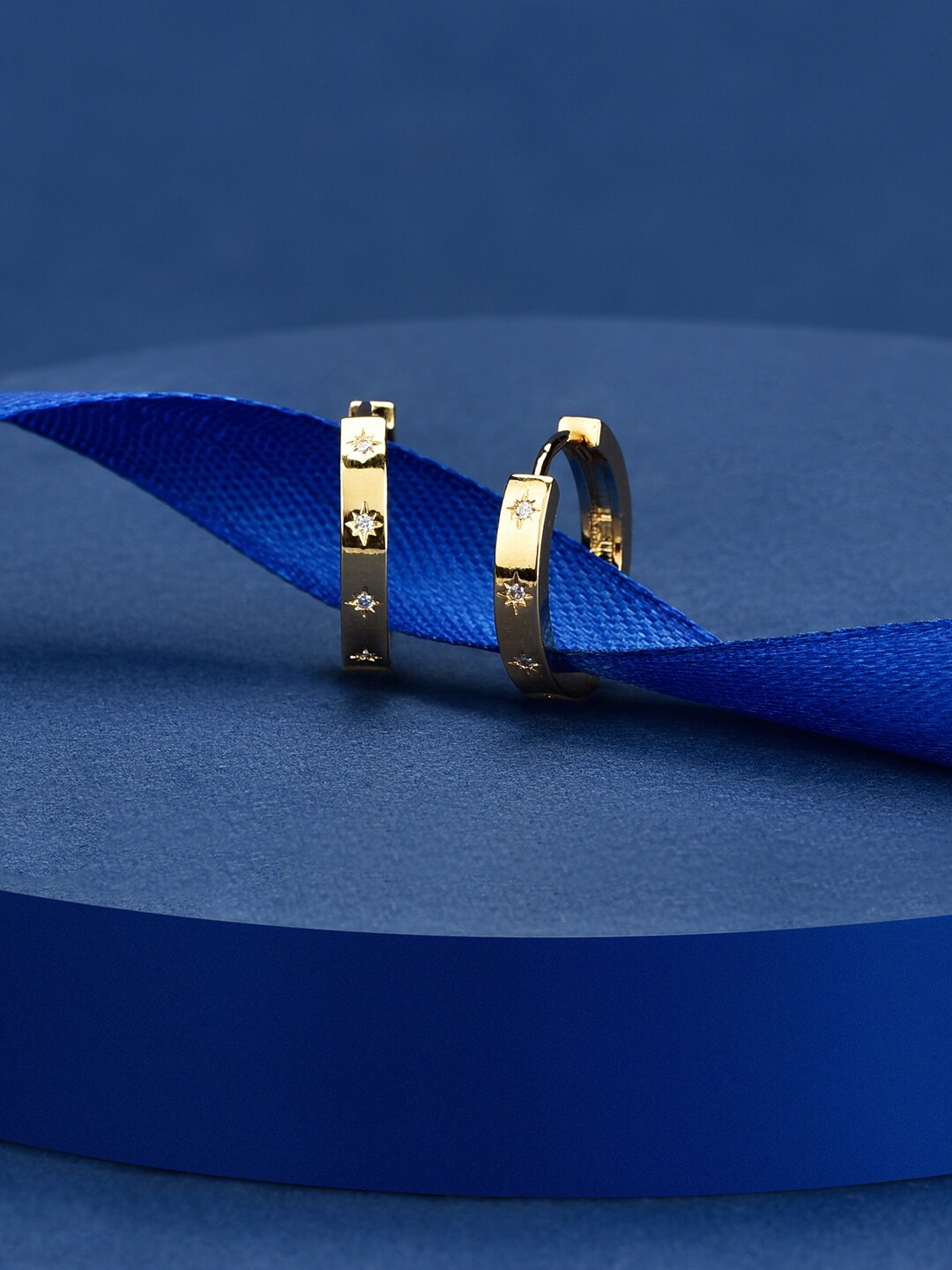Accessorize London 14K Gold Plated Z Sparkle Star Chunky Hoops