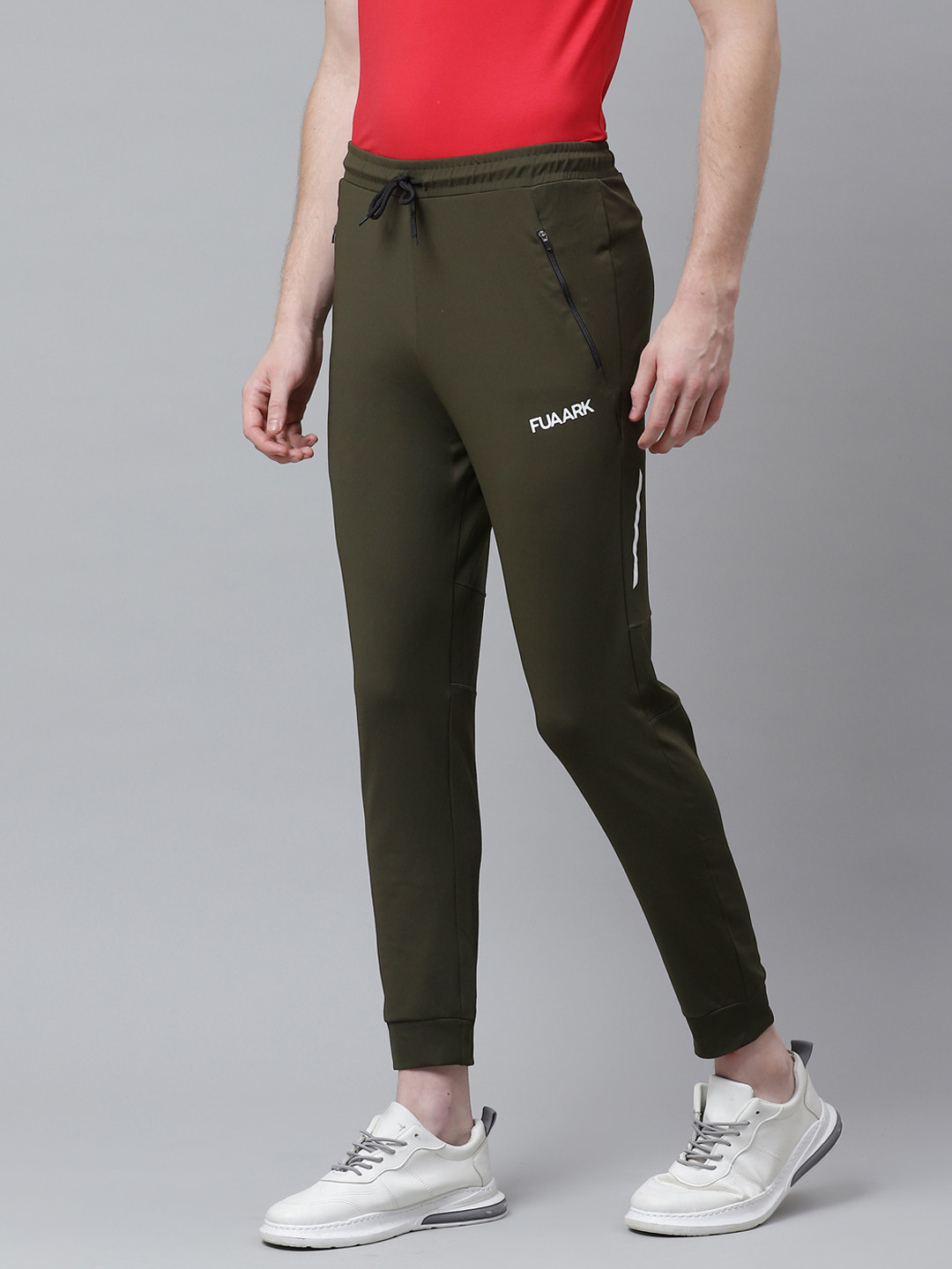 

Fuaark Men Olive Green Solid Crop Joggers
