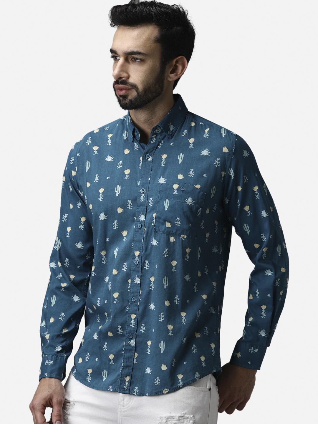 

IVOC Men Green Slim Fit Floral Printed Casual Shirt