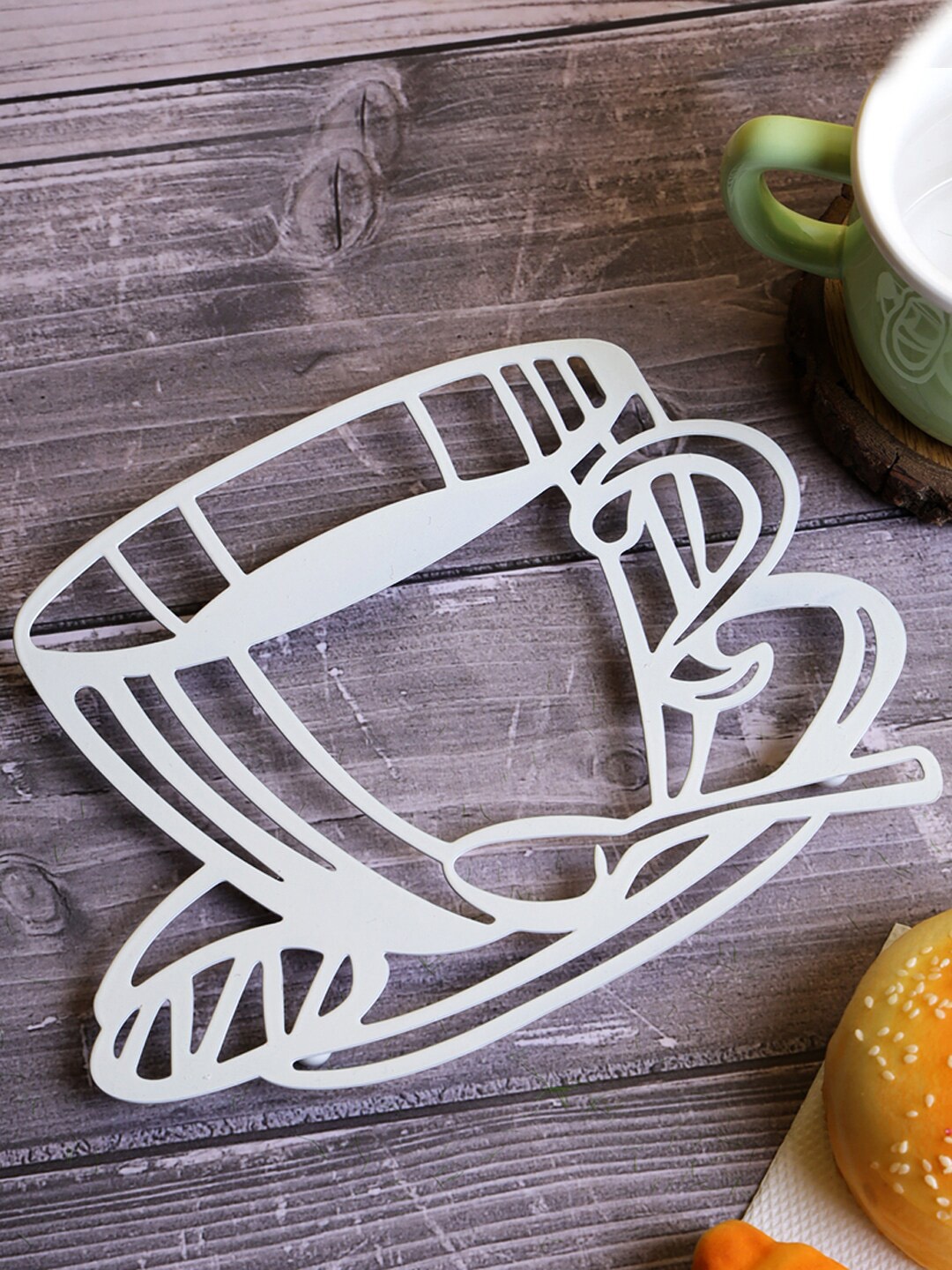 

A Vintage Affair- Home Decor White Solid Tea Cup Pattern Trivet