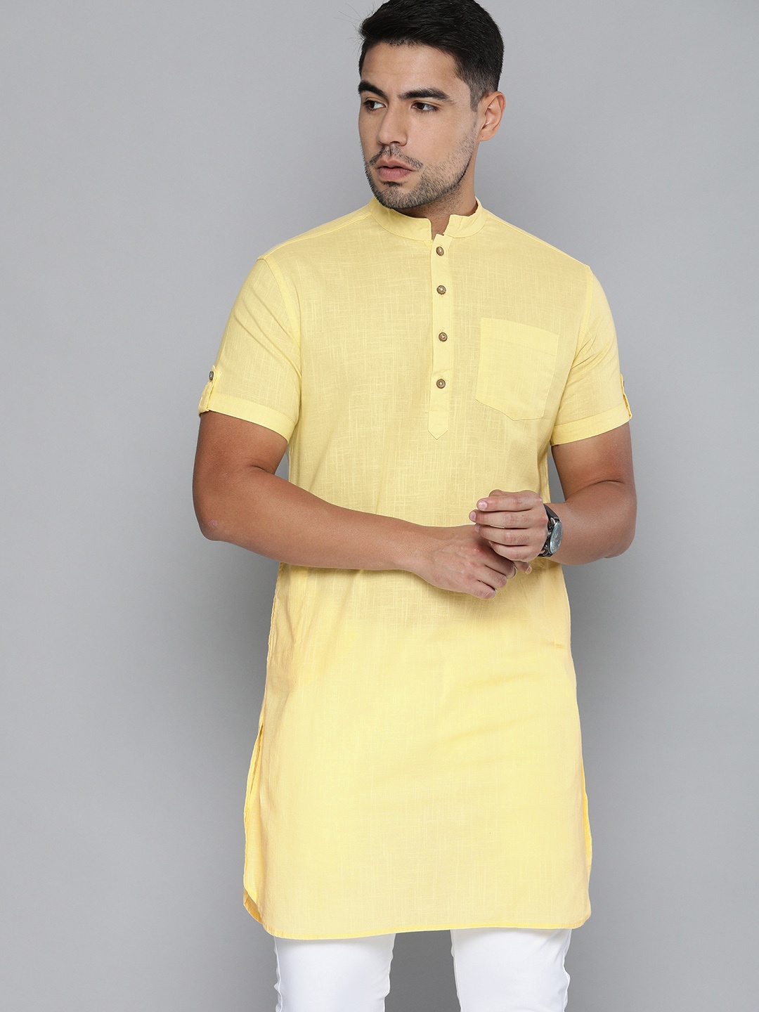 

The Indian Garage Co Men Yellow Solid Straight Kurta