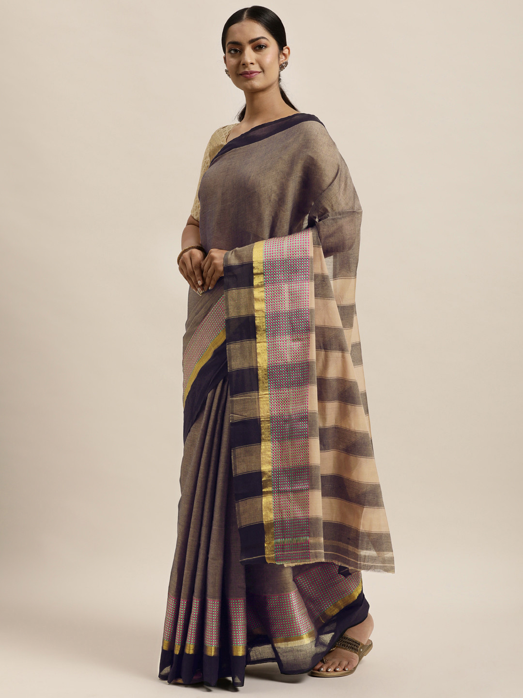 

aamna Grey Pure Cotton Mangalagiri Saree