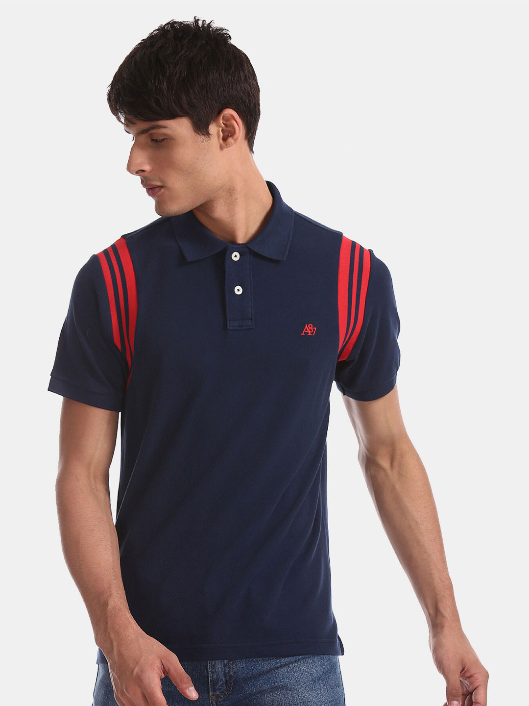 

Aeropostale Men Blue Polo Collar T-shirt