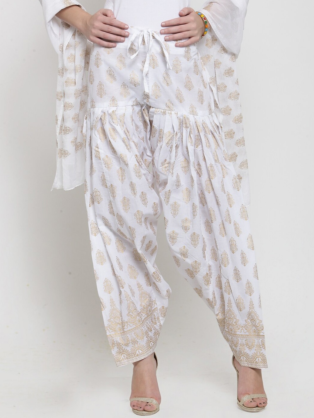 

Clora Creation Women White & Gold-Coloured Printed Pure Cotton Patiala With Dupatta