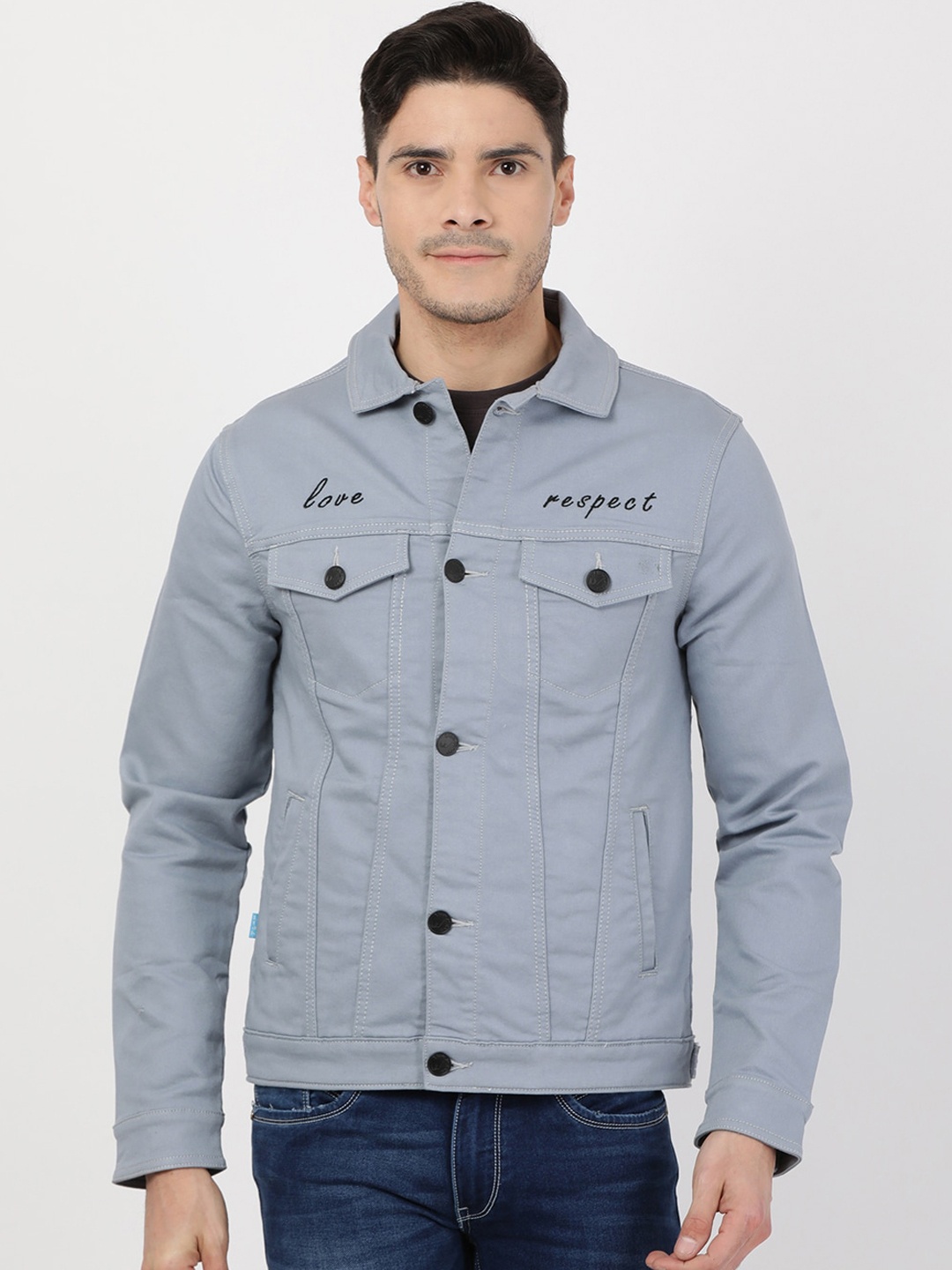

Llak Jeans Men Grey Typography Printed Denim Jacket