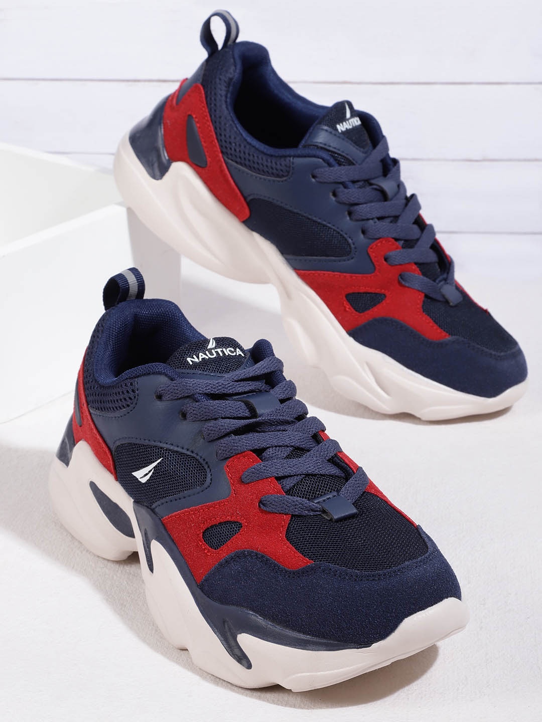 

Nautica Men Navy Blue & Red Colourblocked Sneakers