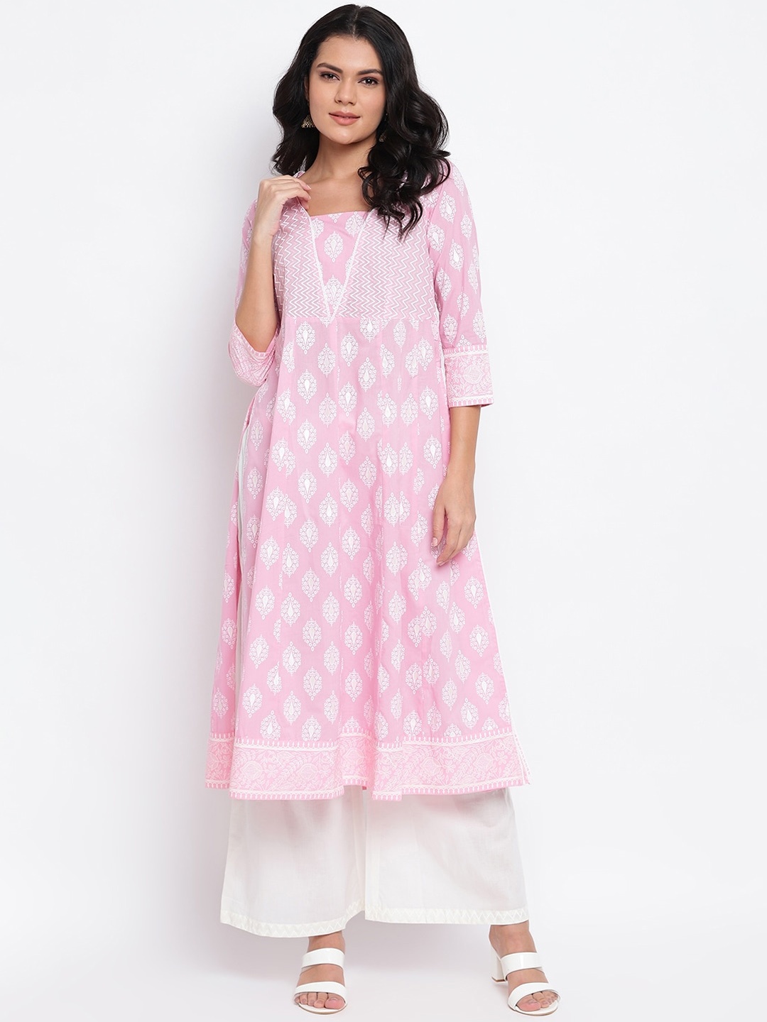 

IMARA Women Pink Floral Printed Panelled Pure Cotton Kurta with Palazzos