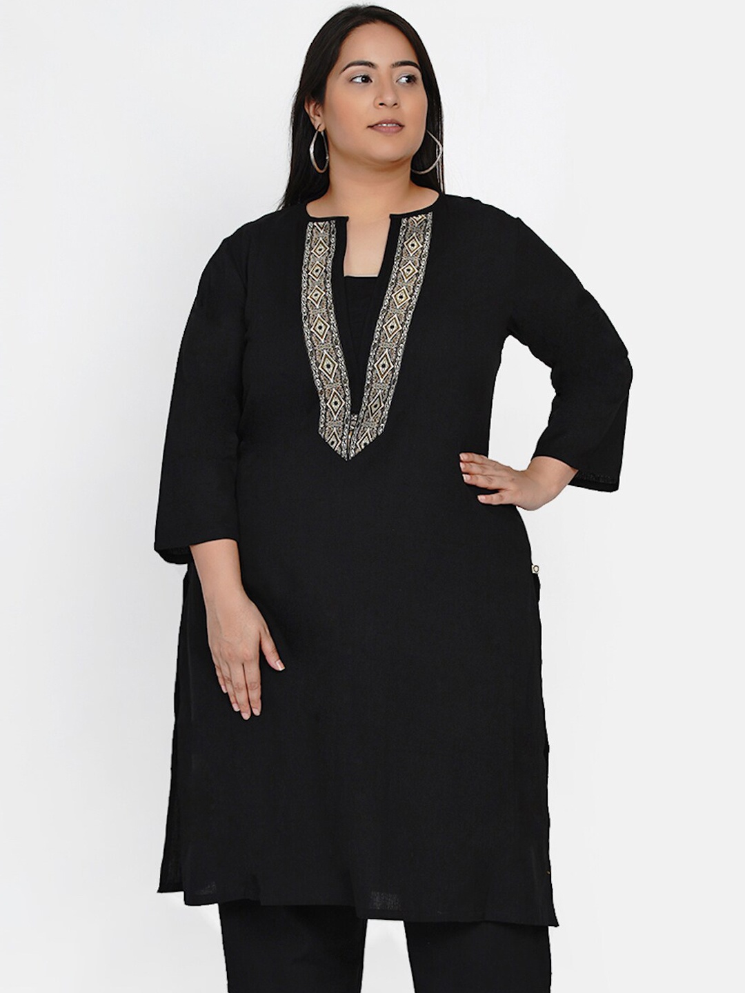 

Fabnest Curve Women Black Yoke Design Thread Work Kurta