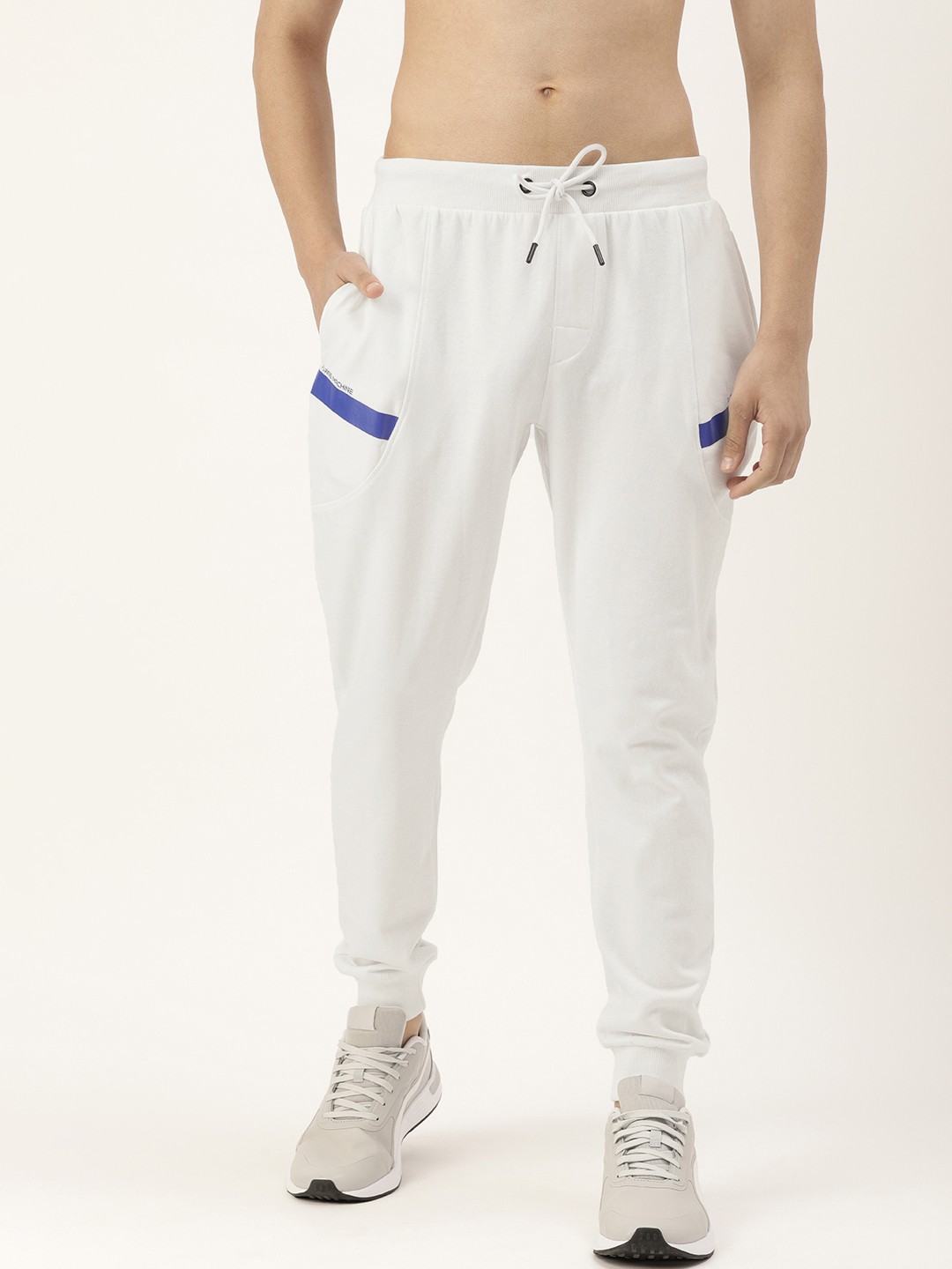 

Flying Machine Men White Solid Joggers