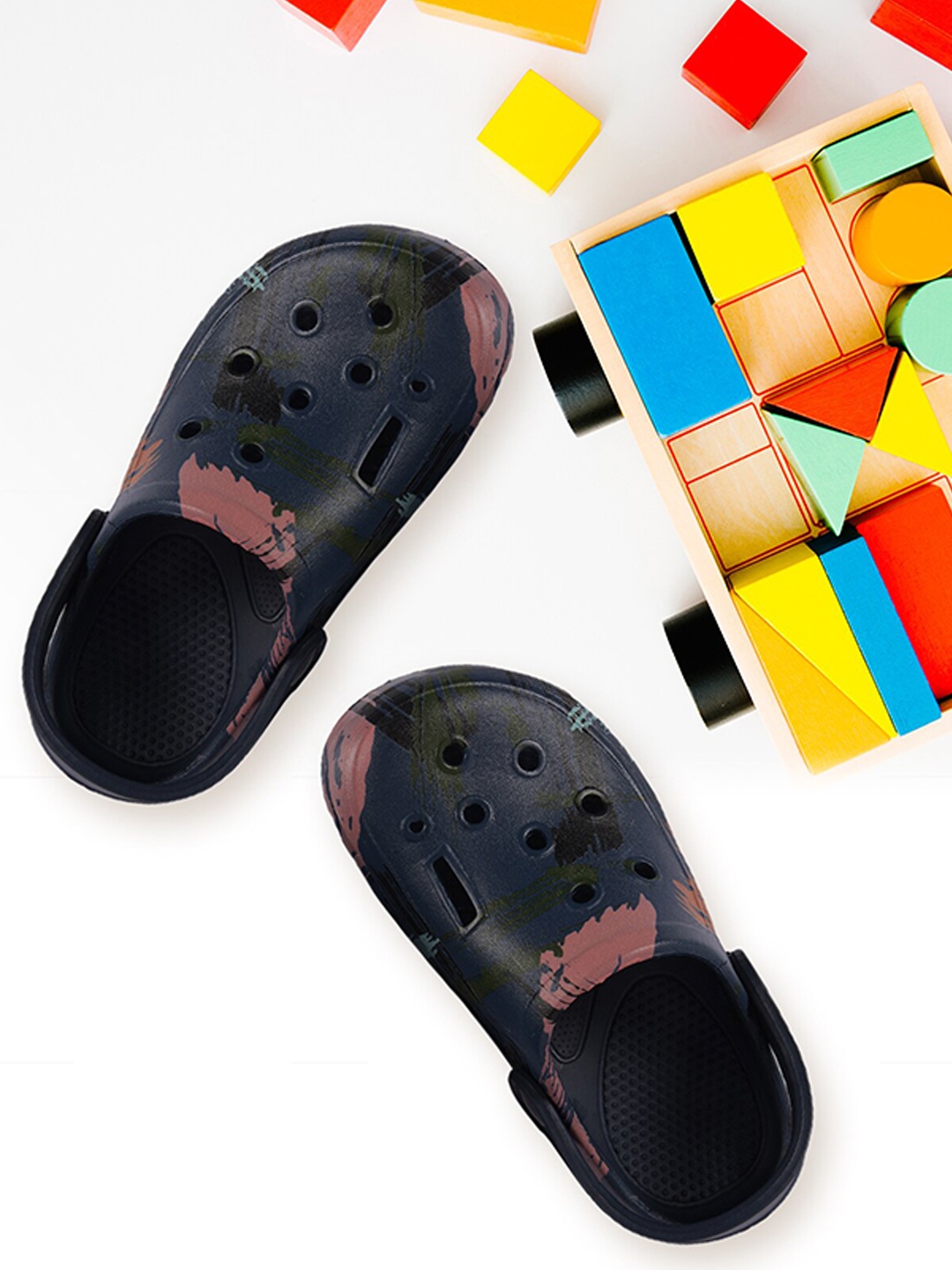 

Yellow Bee Boys Navy Blue & Brown Clogs Sandals