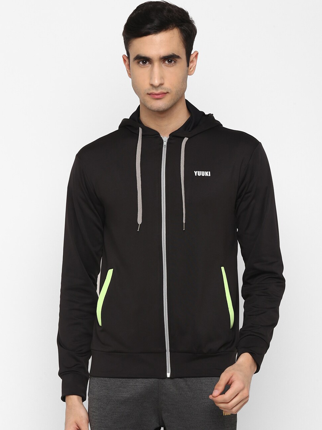 

Yuuki Men Black Lightweight Sporty Jacket