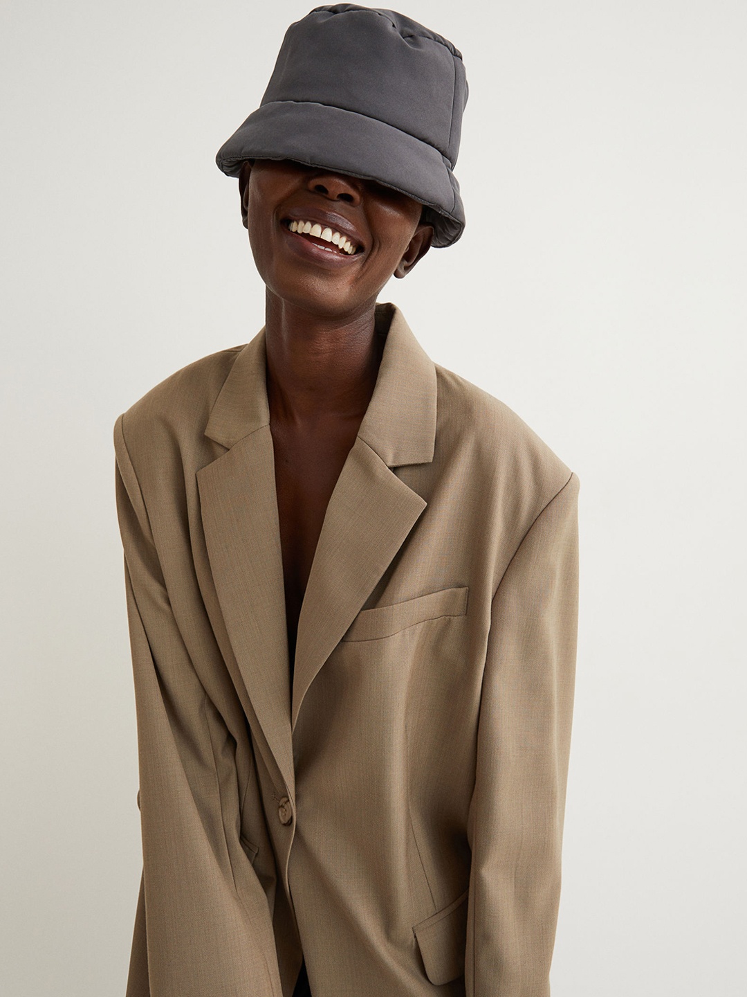 

H&M Women Grey Solid Padded Bucket Hat