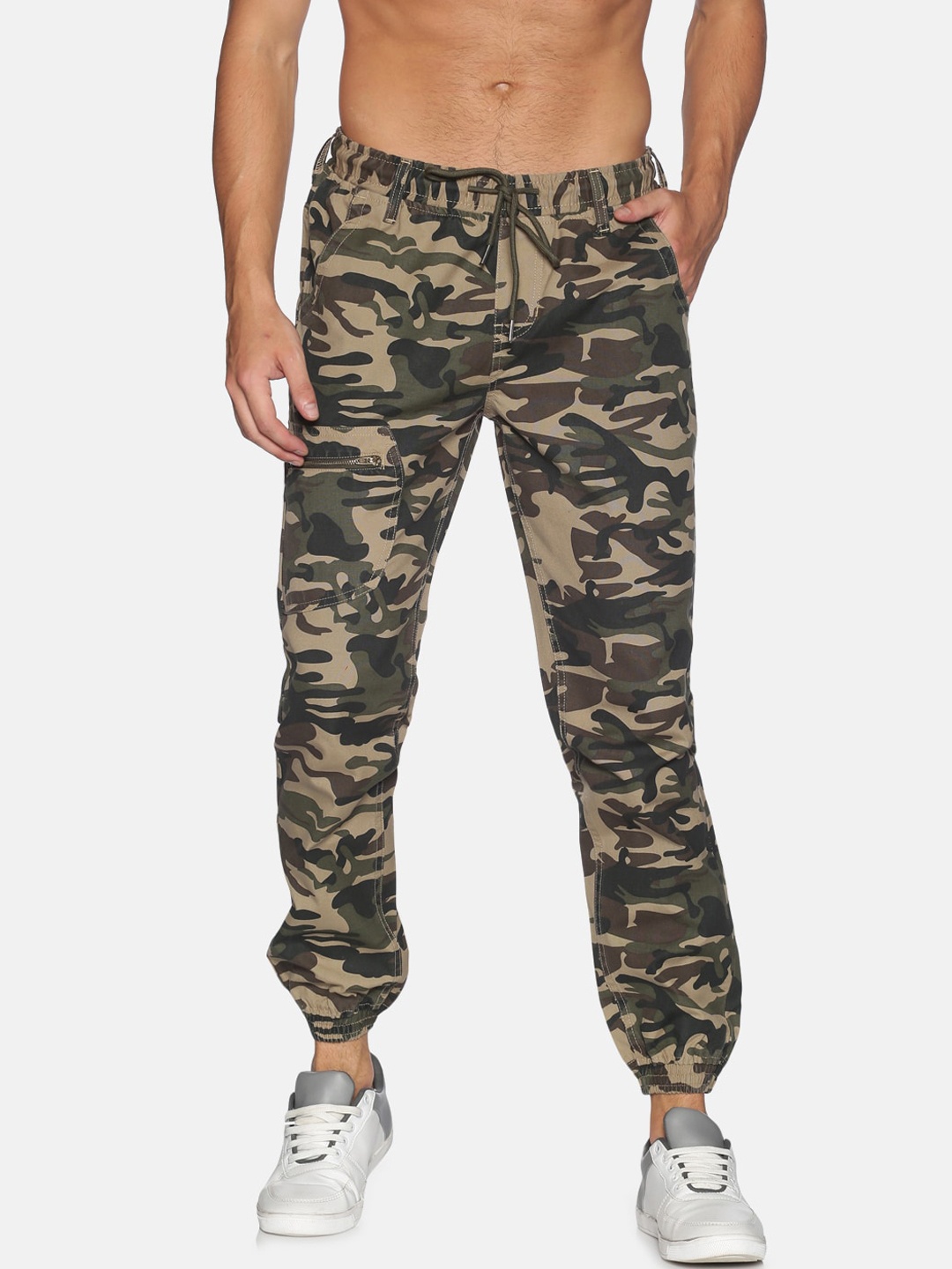 

IVOC Men Olive Green Camouflage Printed Slim Fit Joggers Trousers