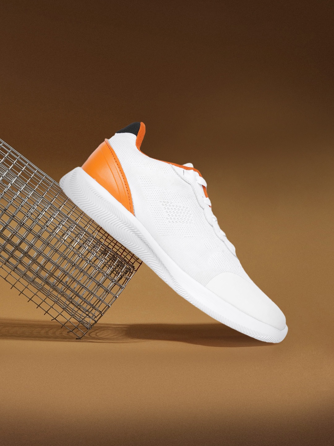 

HRX by Hrithik Roshan U-17 Unisex White Woven Design Running Shoes