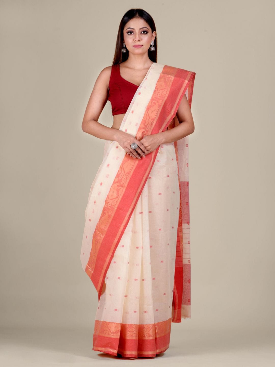 

Mitera Off White & Red Woven Design Zari Pure Cotton Taant Saree