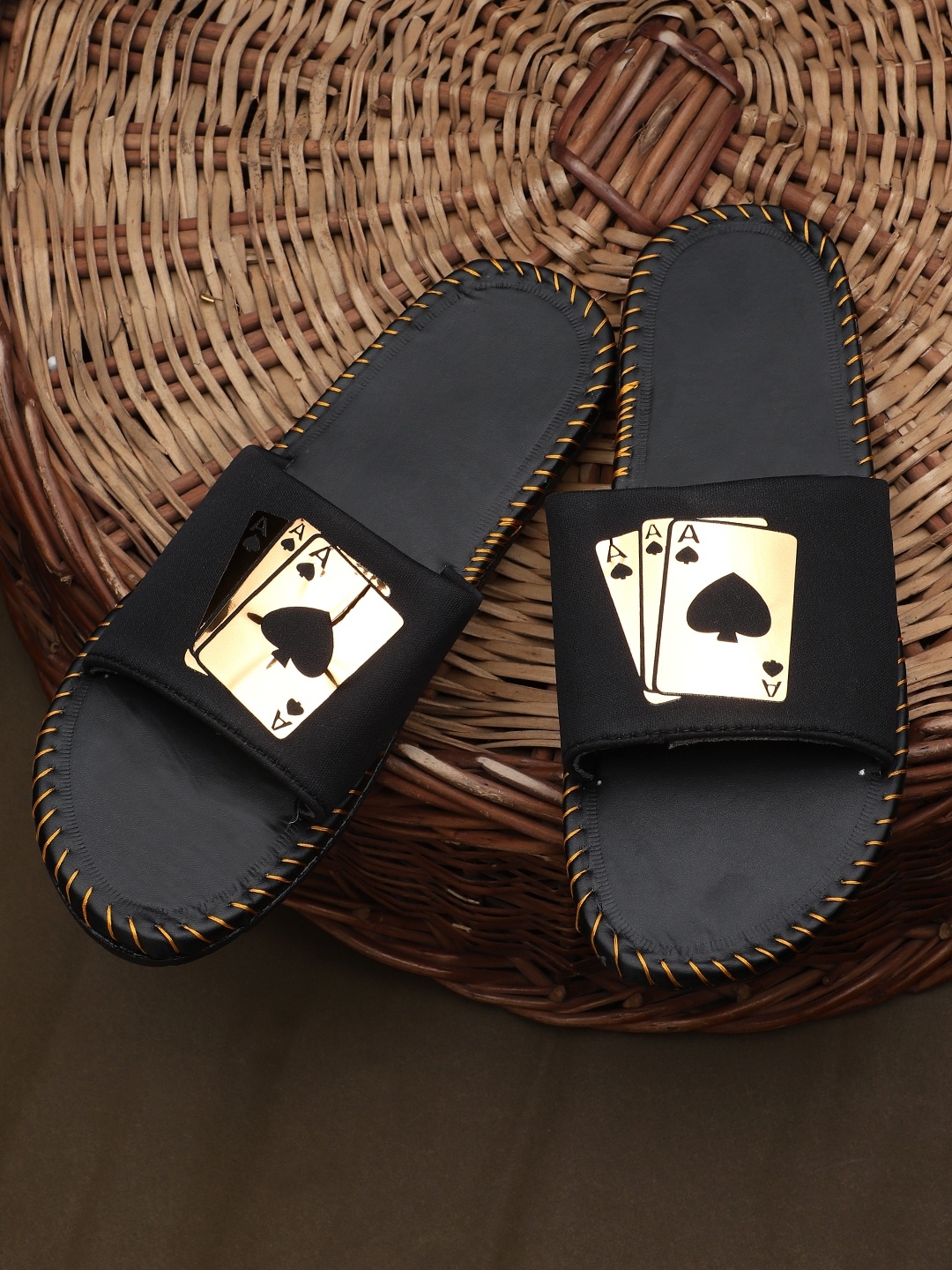 

Pampy Angel Men Black & Gold-Toned Printed Rubber Sliders