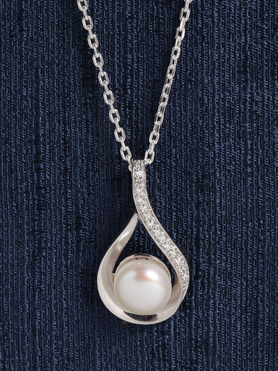 

Clara 92.5 Women Sterling Silver Real Pearl Pendant With Chain Gift