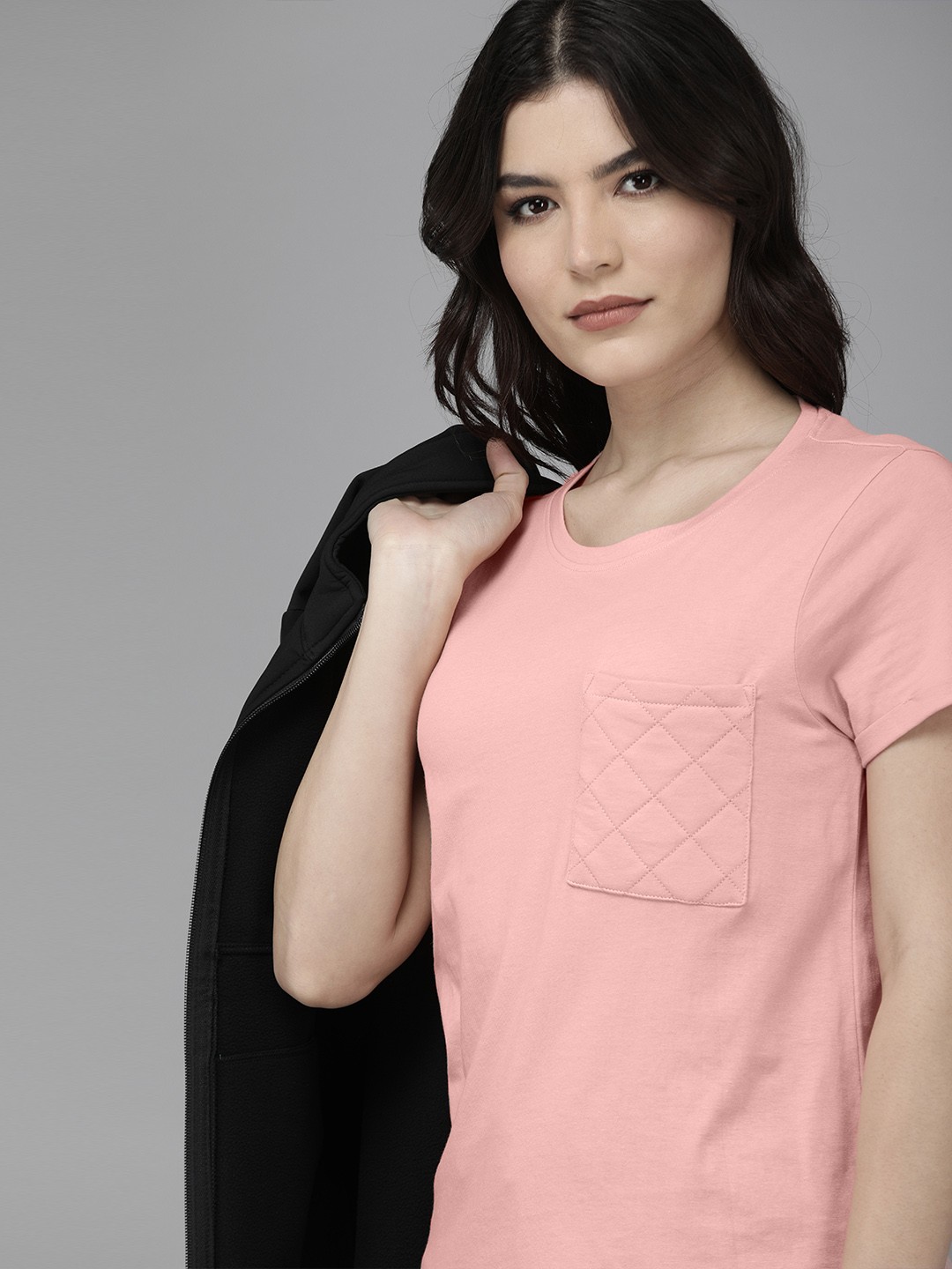 

Roadster Women Pink Solid Drop-Shoulder Sleeves With Checked Pocket Pure Cotton T-shirt