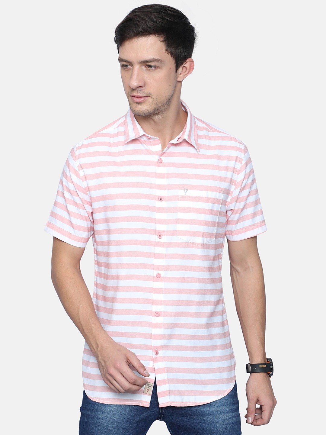 

Vudu Men White & Pink Striped Casual Shirt