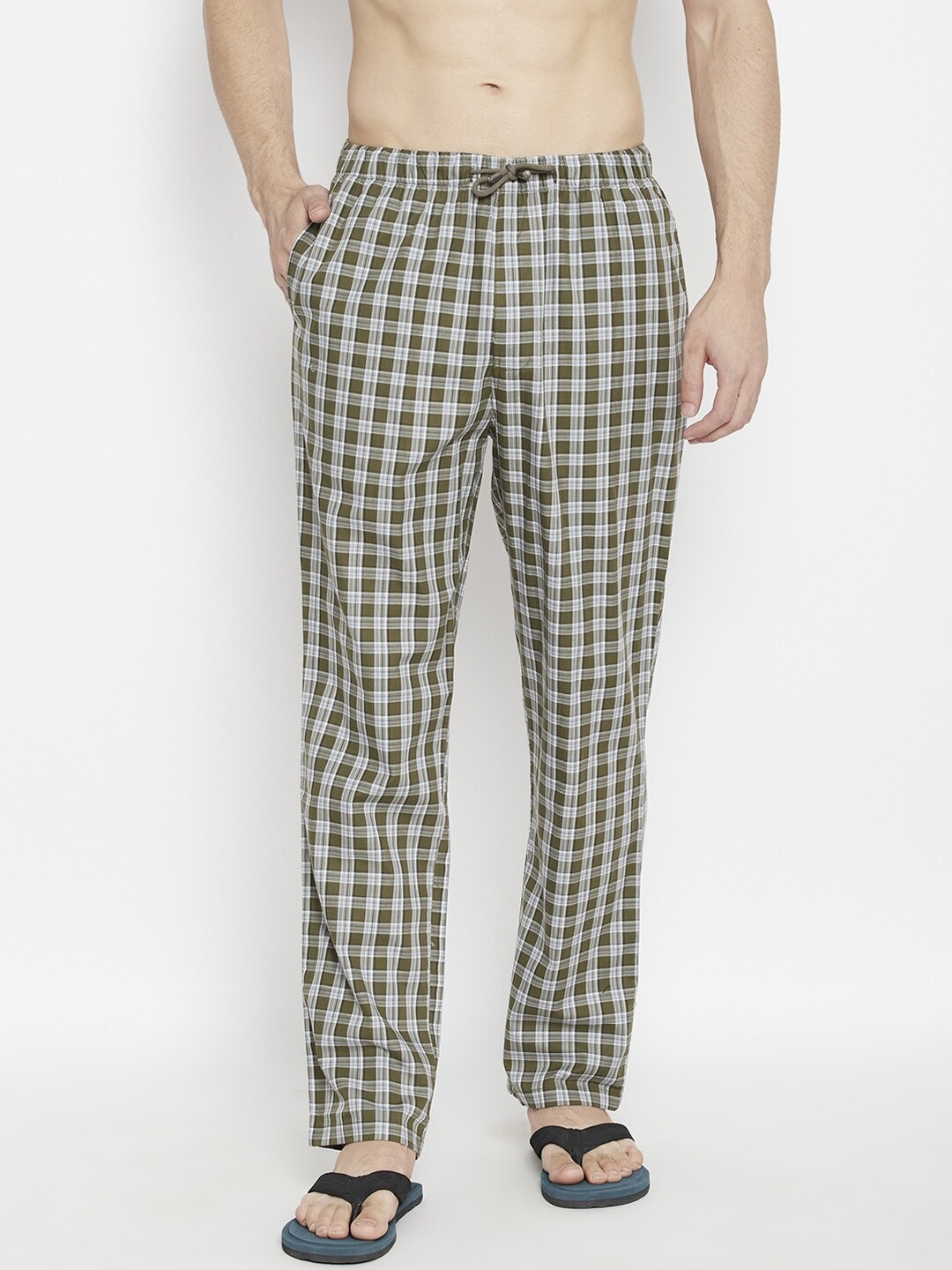 

Crimsoune Club Men Olive-Green & White Checked Smart-Fit Cotton Lounge Pants