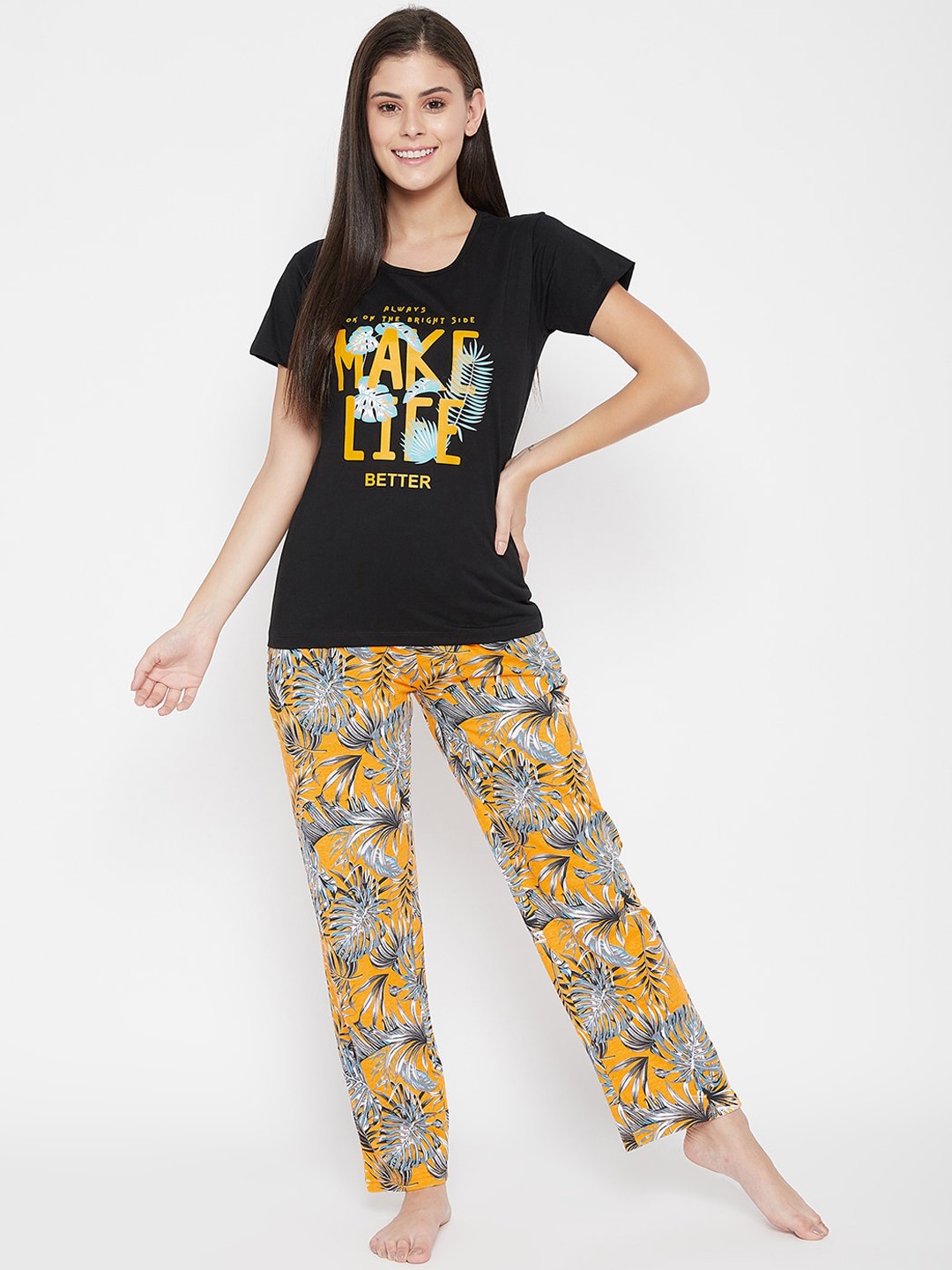 

Clovia Women Black & Yellow Printed Night suit