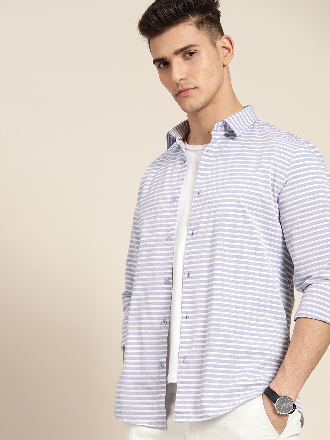 

INVICTUS Men Blue & White Pure Cotton Slim Fit Striped Casual Shirt
