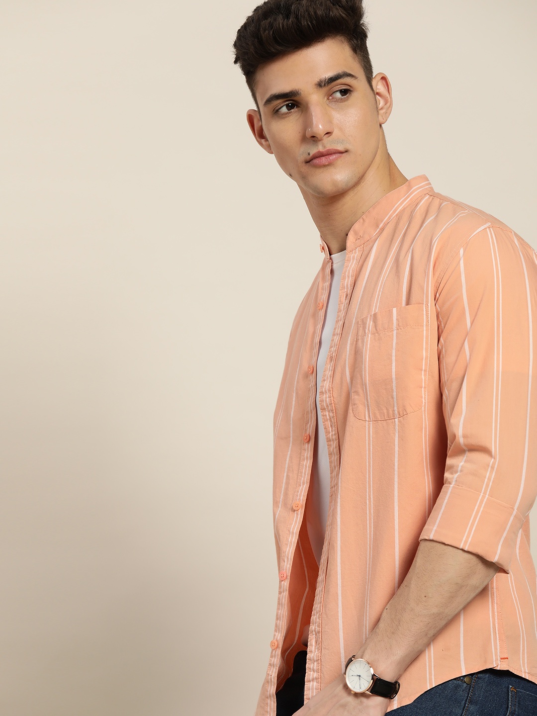 

INVICTUS Men Peach-Coloured & White Slim Fit Striped Cotton Casual Shirt