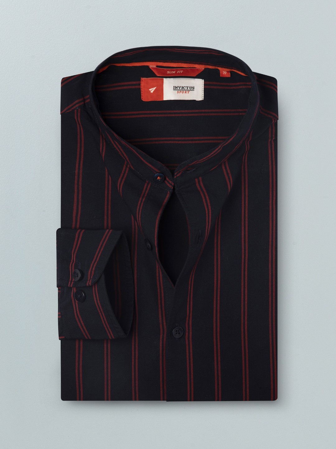 

INVICTUS Men Navy Blue & Red Cotton Slim Fit Striped Casual Shirt