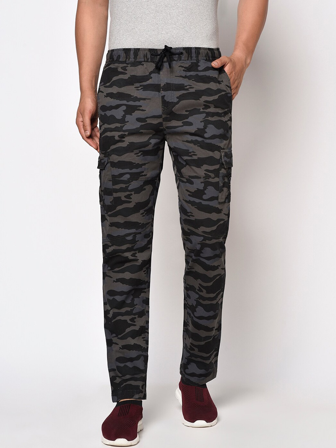 

Octave Men Black & Olive Green Camouflage Printed Cotton Track Pants