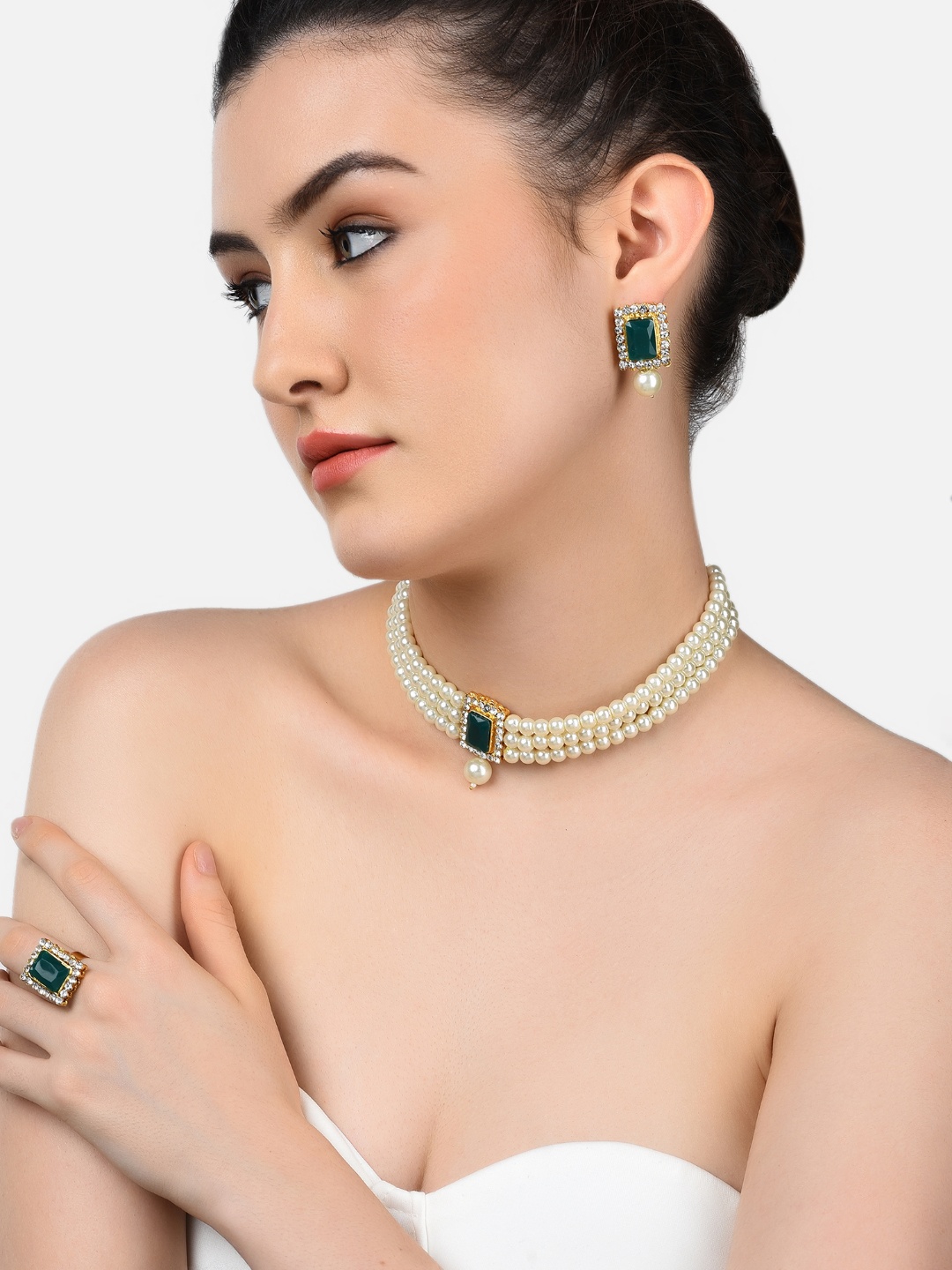 

Zaveri Pearls Gold-Plated Green & White Stone-Studded & Pearl Beaded Multi-Stranded Jewellery Set