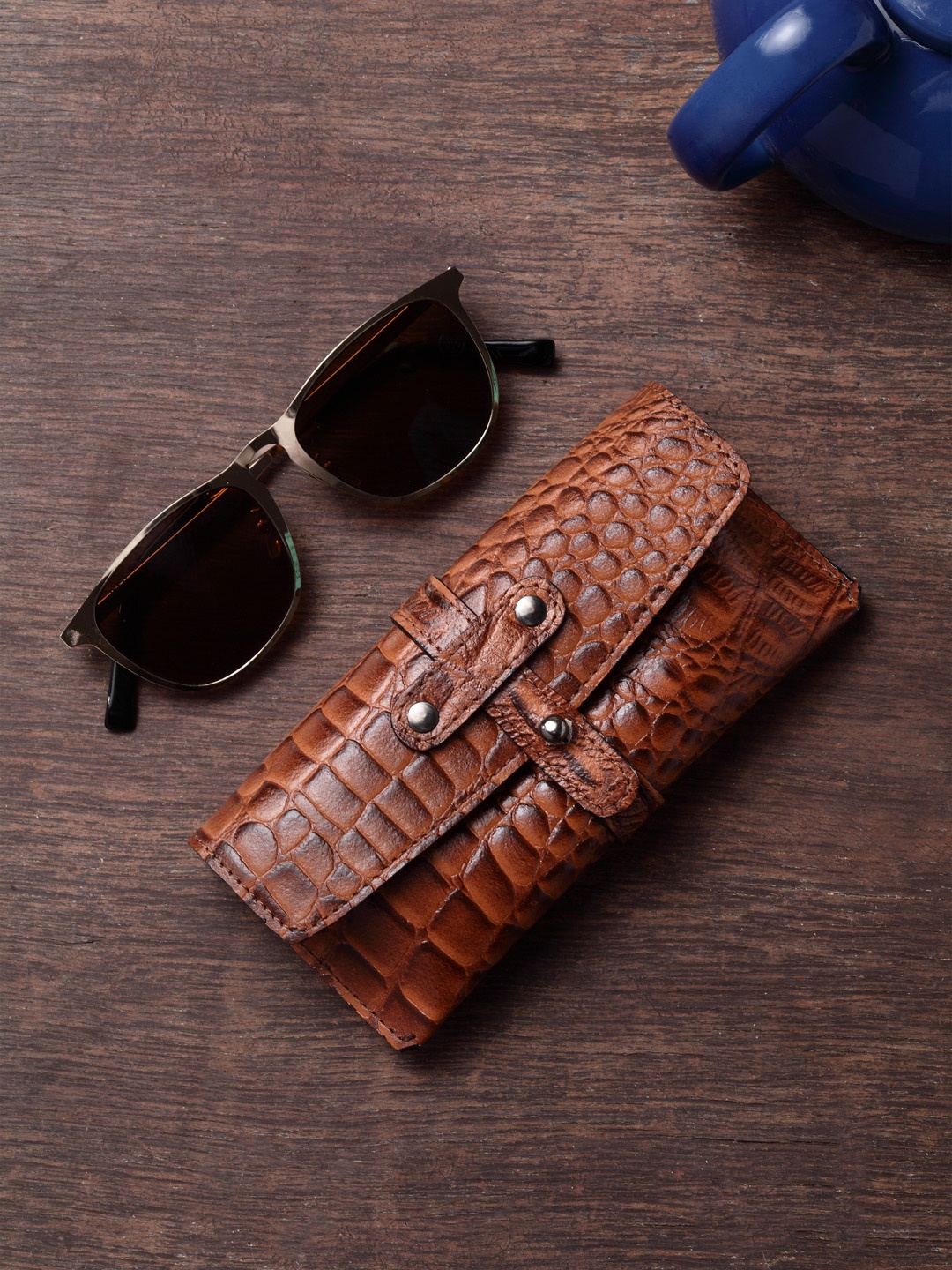 

IMUR Tan Brown Textured Genuine Leather Sunglasses Case