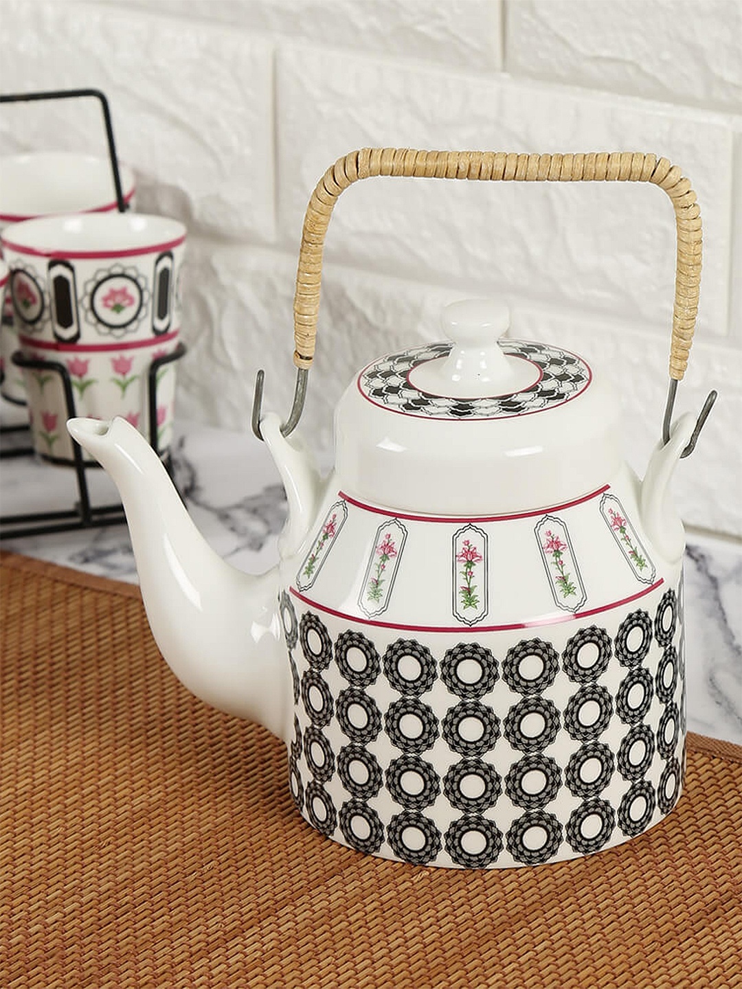 

India Circus Multicolour Printed Ceramic Desi Kettle 1000 ml, White