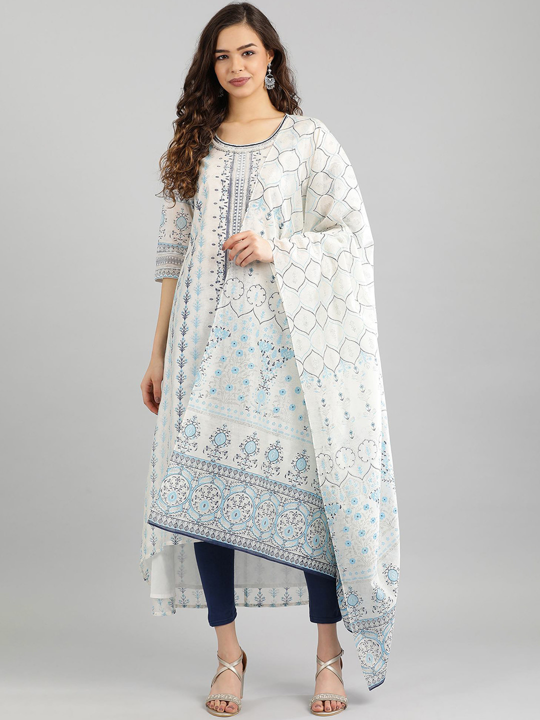 

AURELIA Women Off White Ethnic Motifs Printed Kurta with Trousers & Dupatta