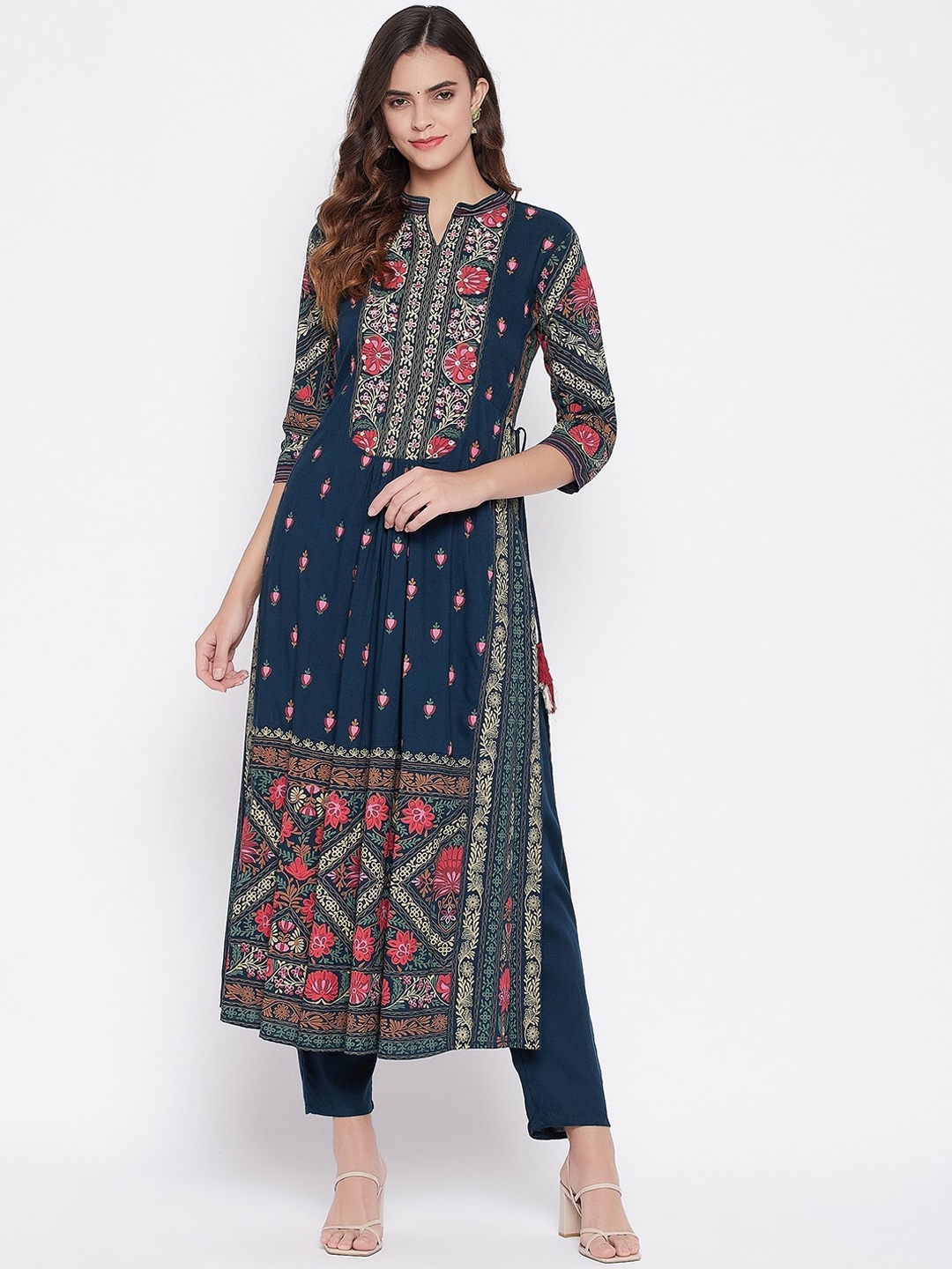 

Prakhya Women Navy Blue Floral Printed Panelled Kurta with Trousers