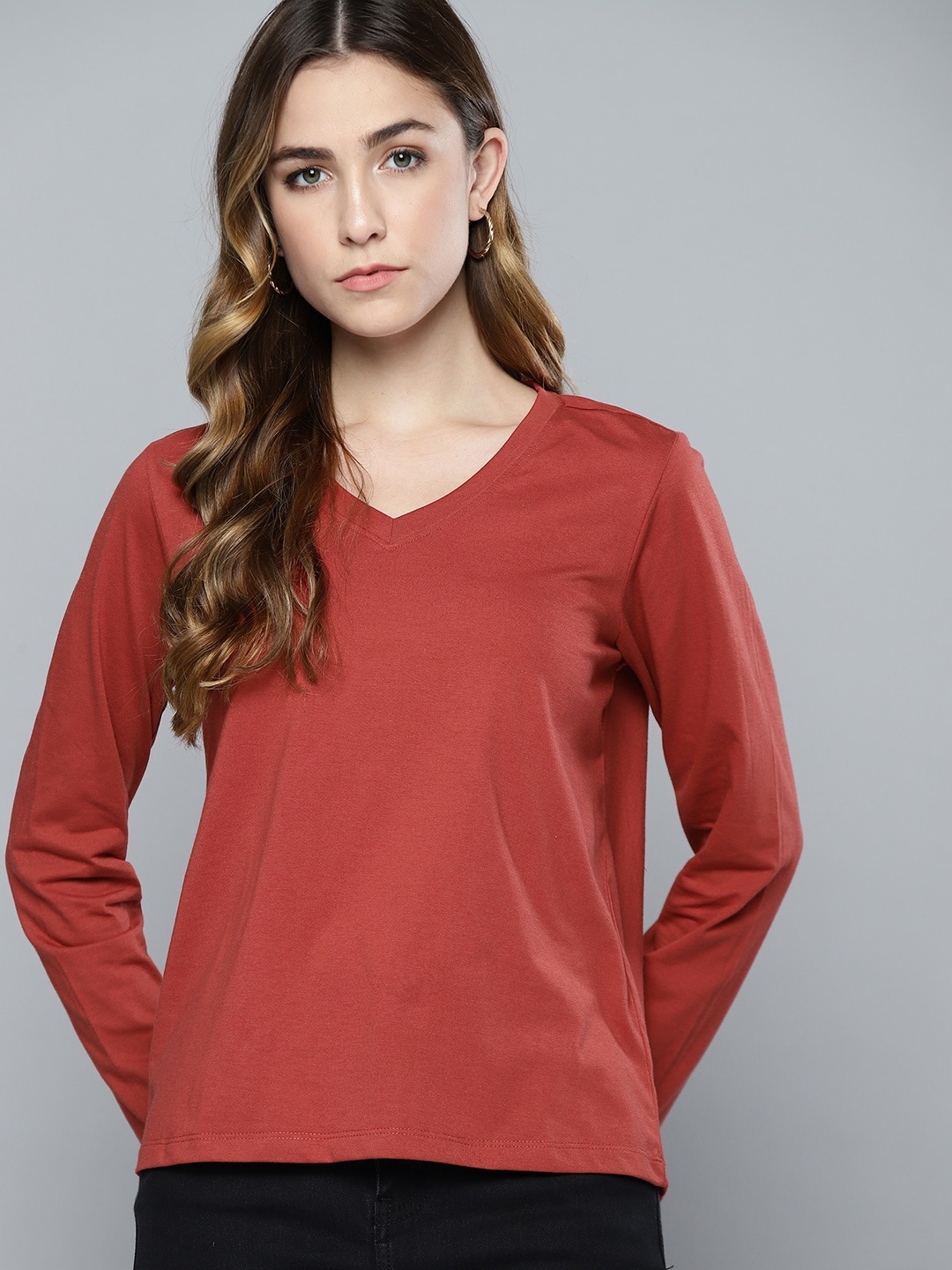 

Chemistry Women Rust Red Solid V-Neck T-shirt