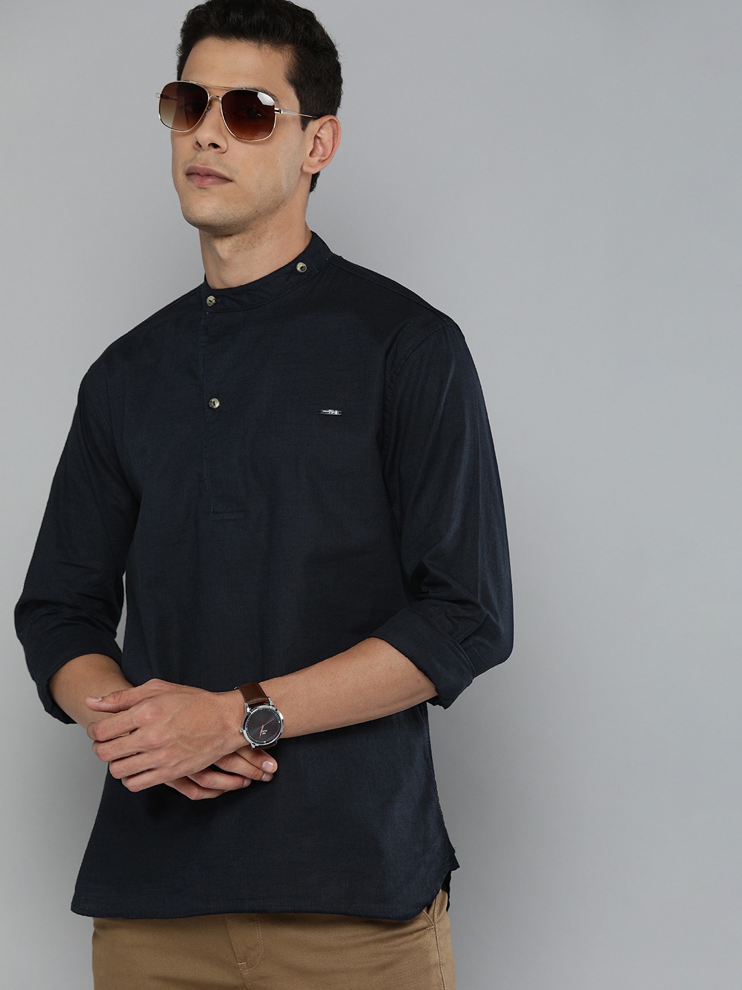

The Indian Garage Co Men Navy Blue Solid Kurta