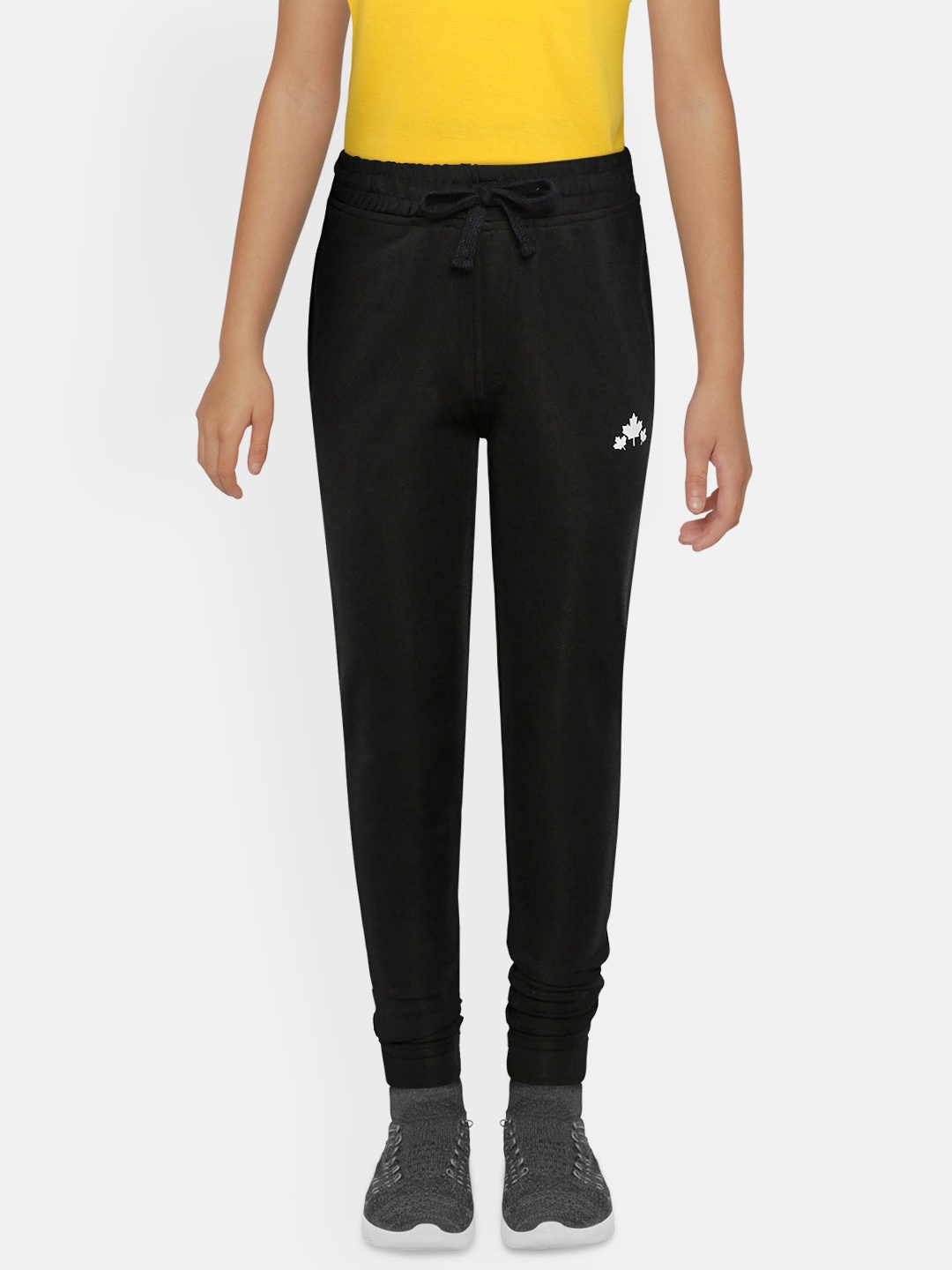

Rute Boys Black Solid Joggers