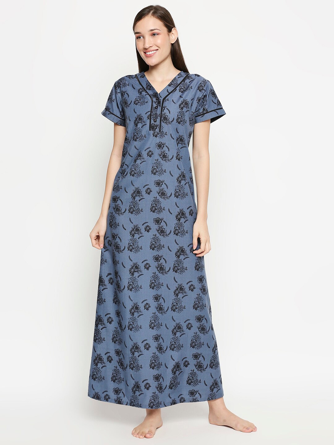 

XIN Women Navy Blue & Black Floral Printed Night Dress