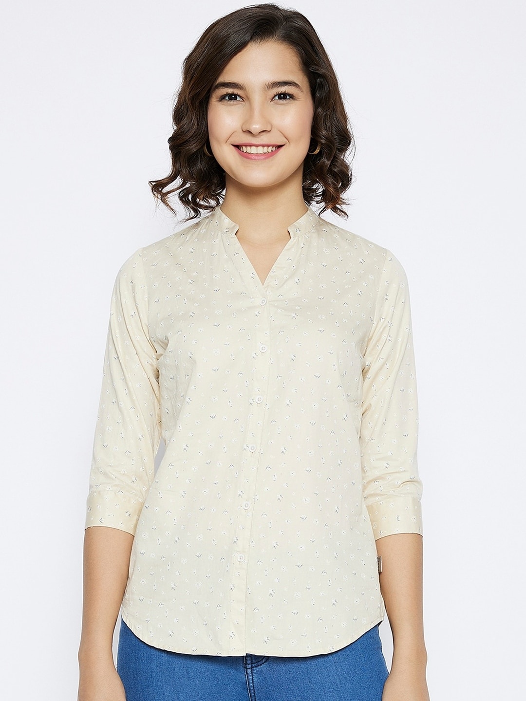 

Crimsoune Club Women Beige Slim Fit Printed Cotton Casual Shirt