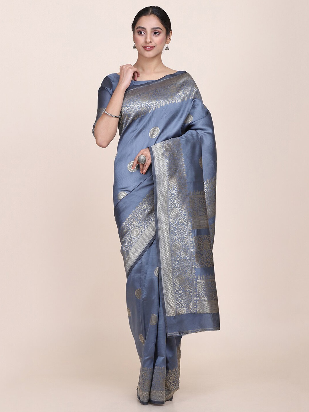 

Shaily Grey & Gold-Coloured Floral Zari Silk Blend Saree