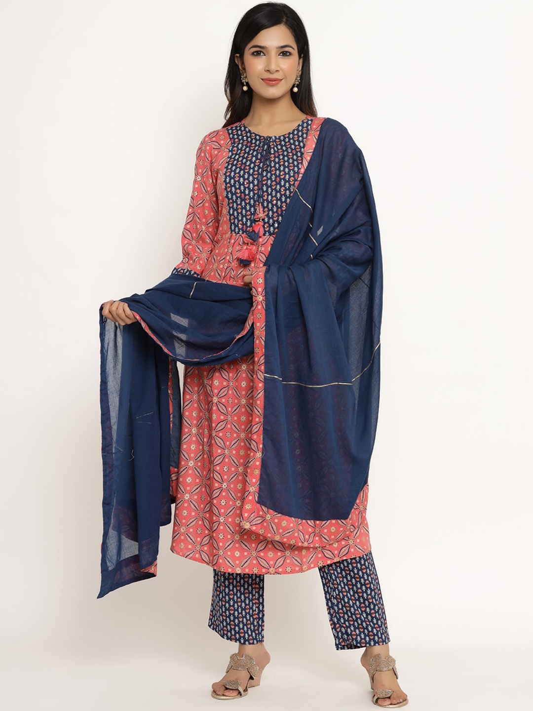 

DIVYANK Women Pink & Navy Blue Ethnic Motifs Printed Regular Kurta with Trousers & Dupatta