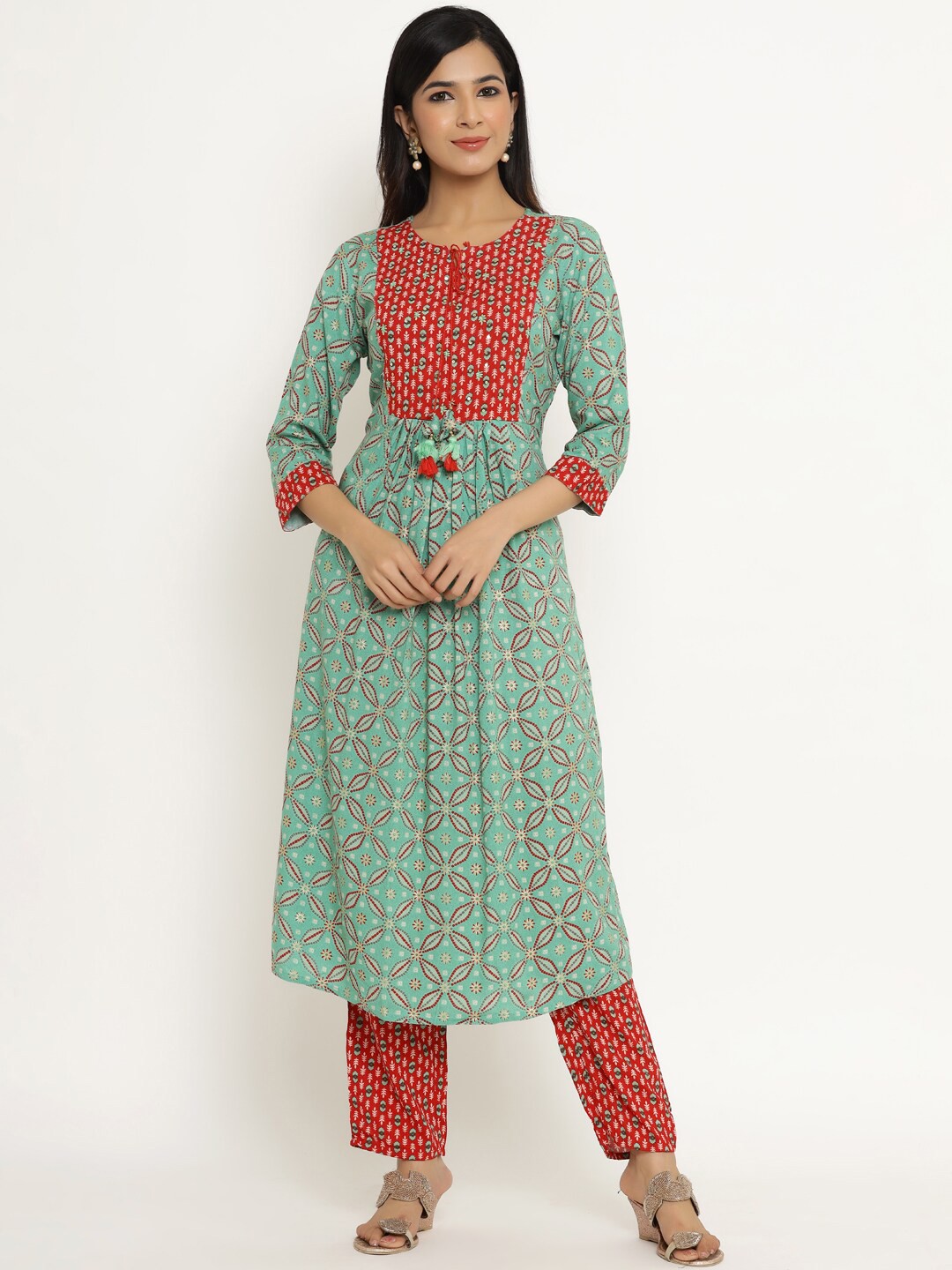 

DIVYANK Women Green & Red Ethnic Motifs Printed Pleated Kurta with Trousers & Dupatta